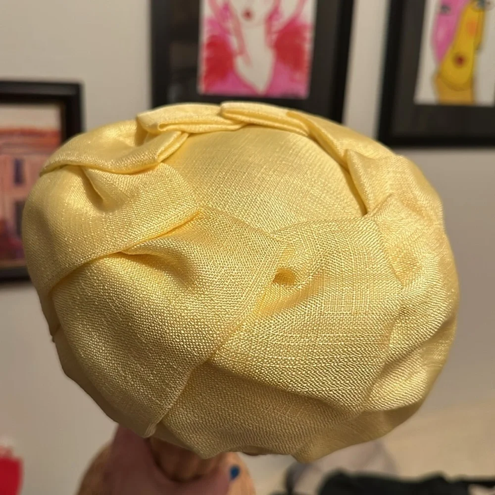 💛💛💛Vintage union made hat, perfect handmade excellent condition yellow